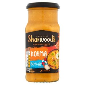 SHARWOODS KORMA 30% LESS FAT COOKING SAUCE 420G